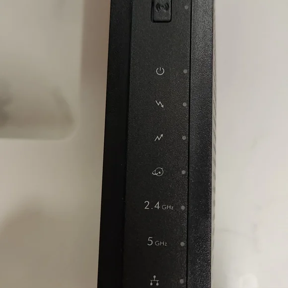 NETGEAR WiFi Cable Modem Router - Picture 5 of 5